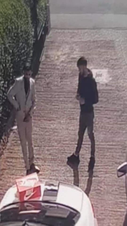 CCTV - thieves returning to steal the car